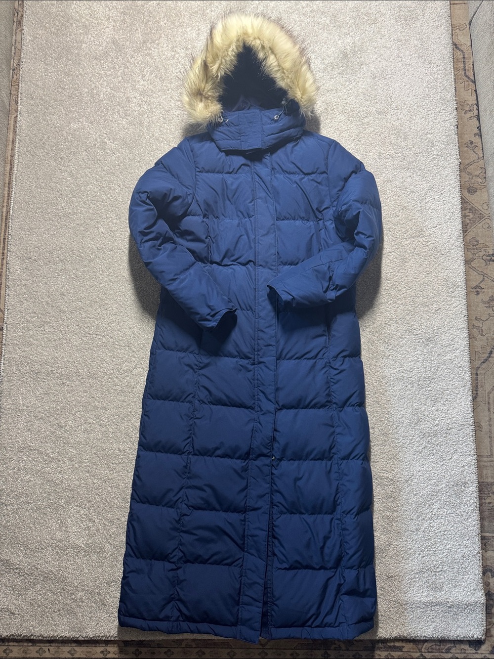 L.L. BEAN DOWN PARKA JACKET COAT LONG SIZE S BLUE FUR TRIMMED HOOD DOWNTEK